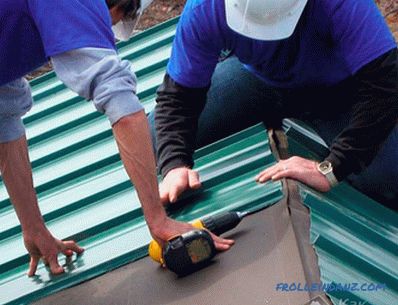 Çatının tavanla örtülmesi - metal çatının montajı + fotoğraf