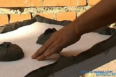 Duvar izolasyon köpüğü, elleri hakkında ayrıntılı bir şekilde ana şey hakkında bilgi + Video