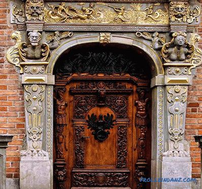 Kapı kendi elleriyle antika
