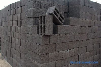 Bir ev inşa etmek için hangi bloklar daha iyidir