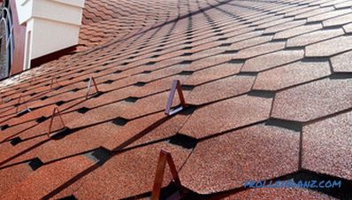 Özel bir evin çatısı için daha iyi metal veya yumuşak çatı nedir